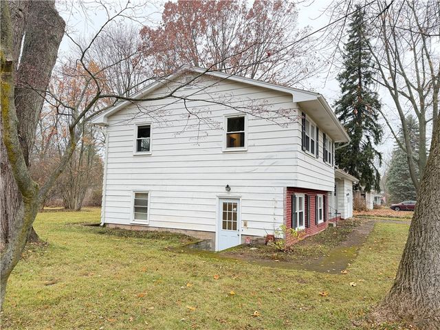 3871 Lake Road North, Clarkson, NY 14420