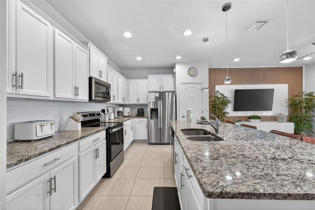 2417 DUBAI STREET, Kissimmee, FL 34747
