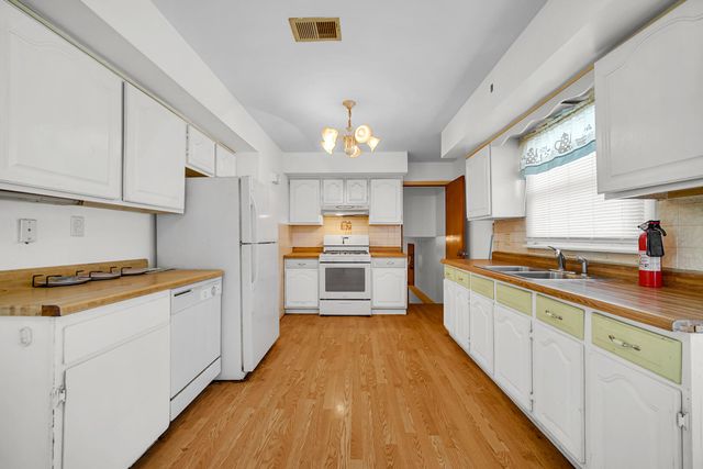5416 Buckeye Avenue, Portage, IN 46368