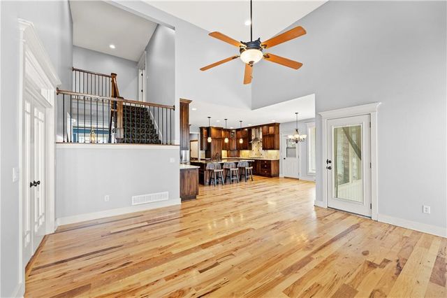 22414 W 58th Street, Shawnee, KS 66226