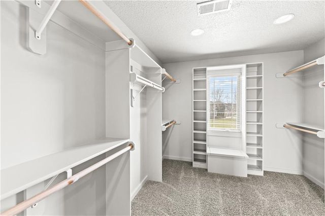 22414 W 58th Street, Shawnee, KS 66226
