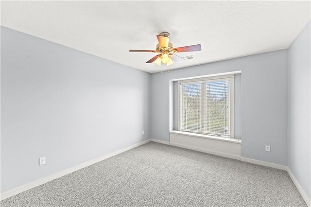 22414 W 58th Street, Shawnee, KS 66226