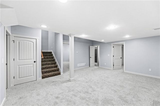 22414 W 58th Street, Shawnee, KS 66226
