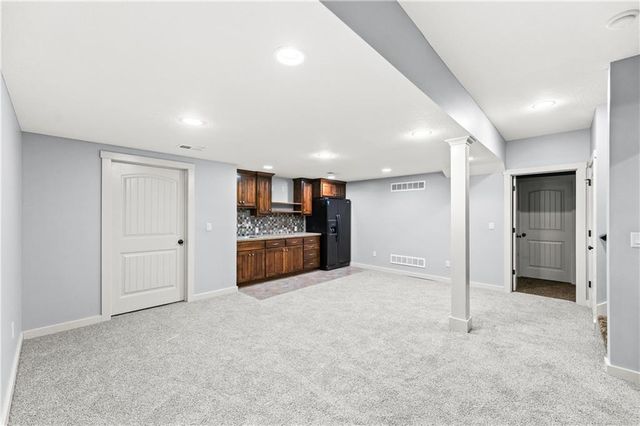 22414 W 58th Street, Shawnee, KS 66226