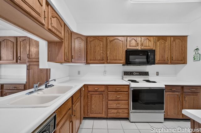 3710 Mona Kai Boulevard 14, Norton Shores City, MI 49444