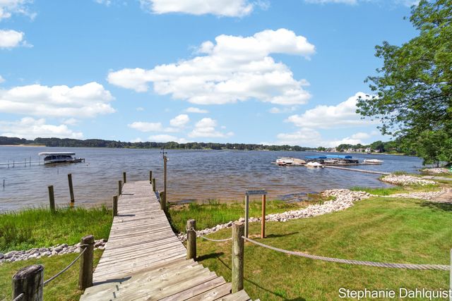 3710 Mona Kai Boulevard 14, Norton Shores City, MI 49444