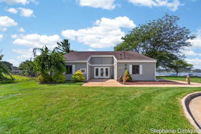 3710 Mona Kai Boulevard 14, Norton Shores City, MI 49444