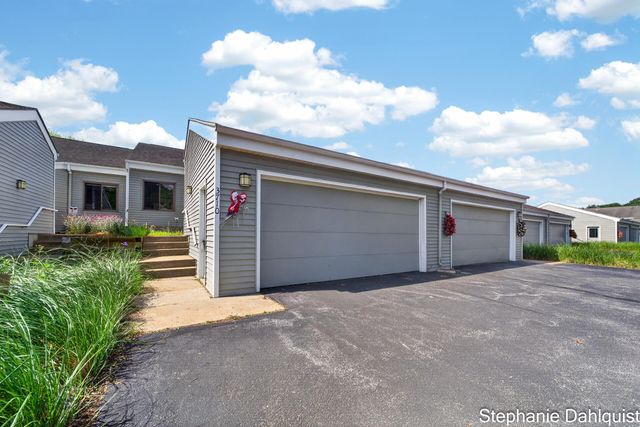 3710 Mona Kai Boulevard 14, Norton Shores City, MI 49444
