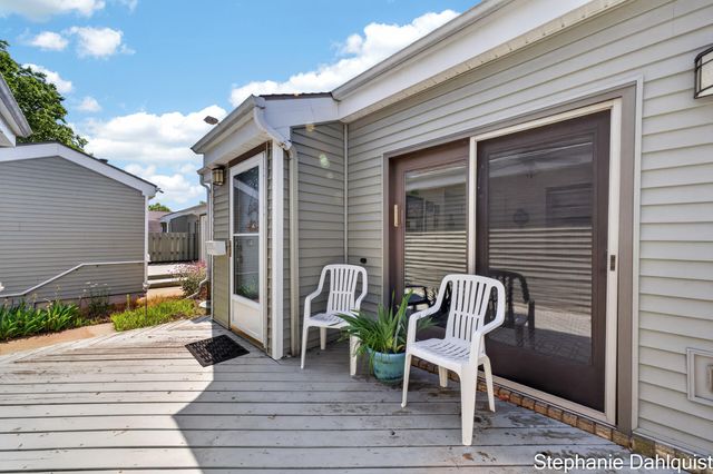3710 Mona Kai Boulevard 14, Norton Shores City, MI 49444