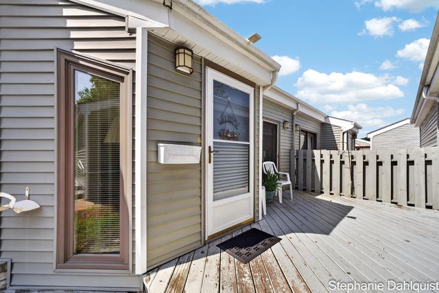 3710 Mona Kai Boulevard 14, Norton Shores City, MI 49444