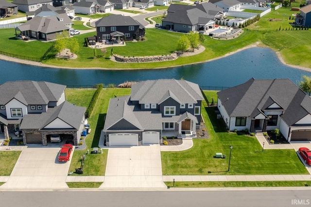 11270 Albany Ridge Drive, Osceola, IN 46561