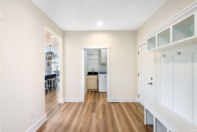 11270 Albany Ridge Drive, Osceola, IN 46561