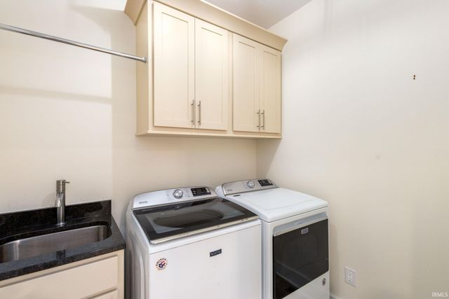 11270 Albany Ridge Drive, Osceola, IN 46561