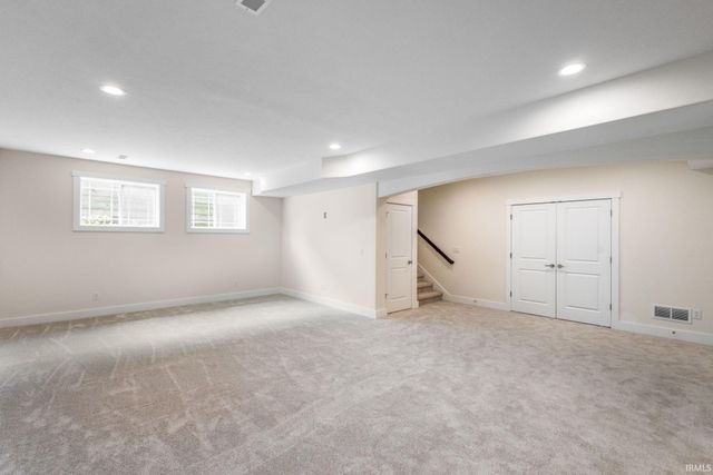 11270 Albany Ridge Drive, Osceola, IN 46561