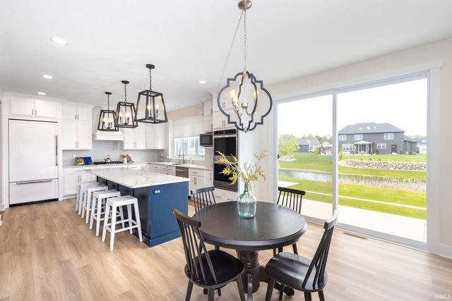 11270 Albany Ridge Drive, Osceola, IN 46561