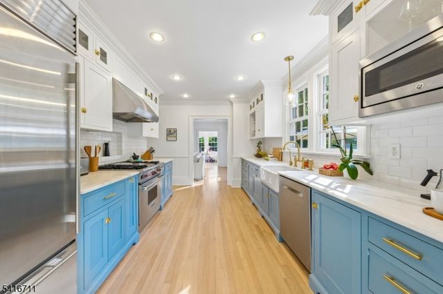 283 Wyoming Ave, Maplewood Twp., NJ 07040