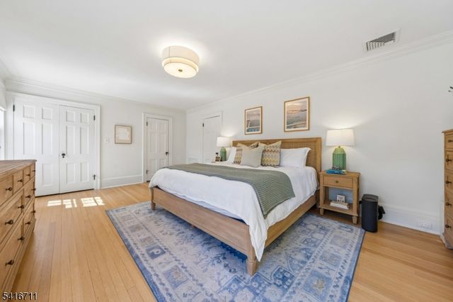 283 Wyoming Ave, Maplewood Twp., NJ 07040