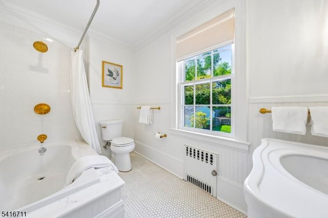 283 Wyoming Ave, Maplewood Twp., NJ 07040