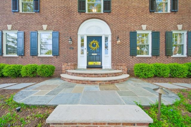 283 Wyoming Ave, Maplewood Twp., NJ 07040
