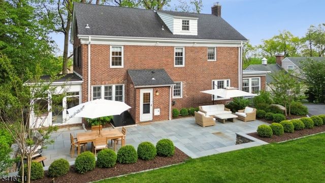 283 Wyoming Ave, Maplewood Twp., NJ 07040