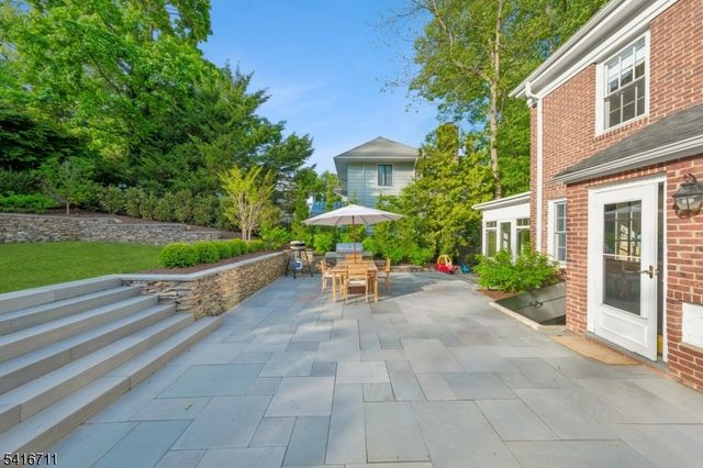 283 Wyoming Ave, Maplewood Twp., NJ 07040