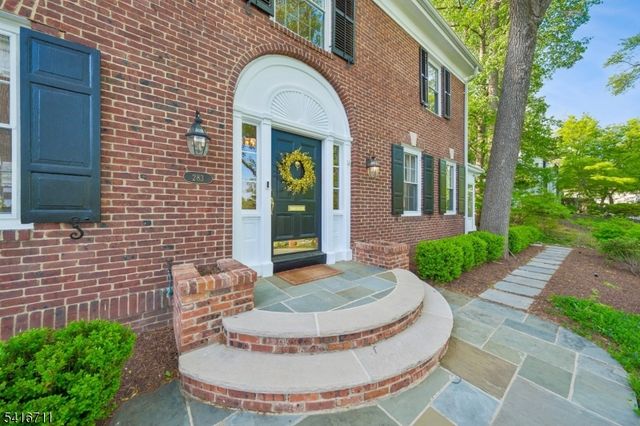 283 Wyoming Ave, Maplewood Twp., NJ 07040