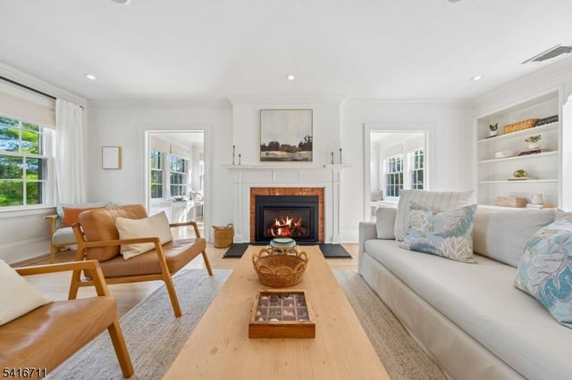 283 Wyoming Ave, Maplewood Twp., NJ 07040