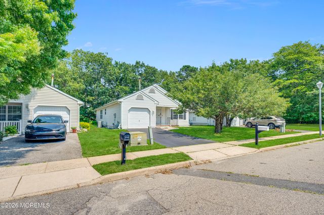 29 Woodchuck Lane, Brick, NJ 08724