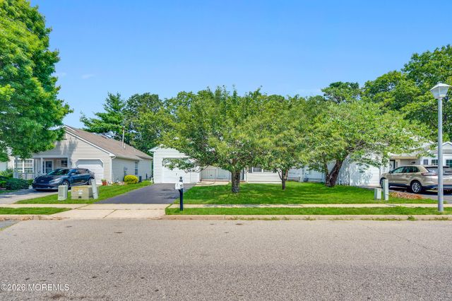 29 Woodchuck Lane, Brick, NJ 08724