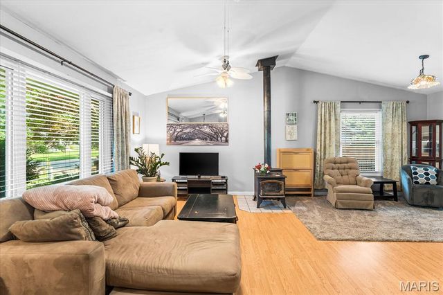 700 Andra Drive, Maryville, IL 62062