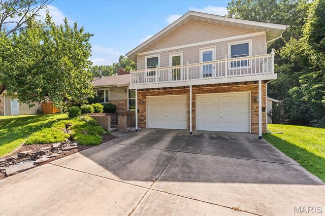 700 Andra Drive, Maryville, IL 62062