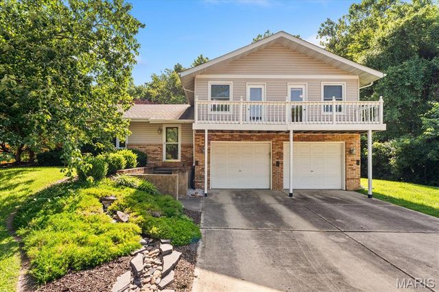 700 Andra Drive, Maryville, IL 62062