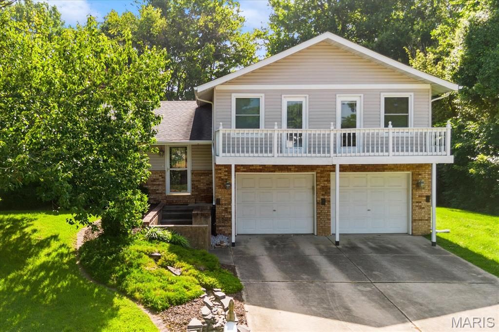 700 Andra Drive, Maryville, IL 62062