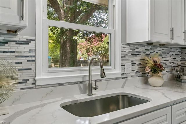 263 Exeter RD, Newport News, VA 23602