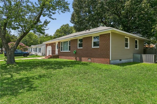 263 Exeter RD, Newport News, VA 23602