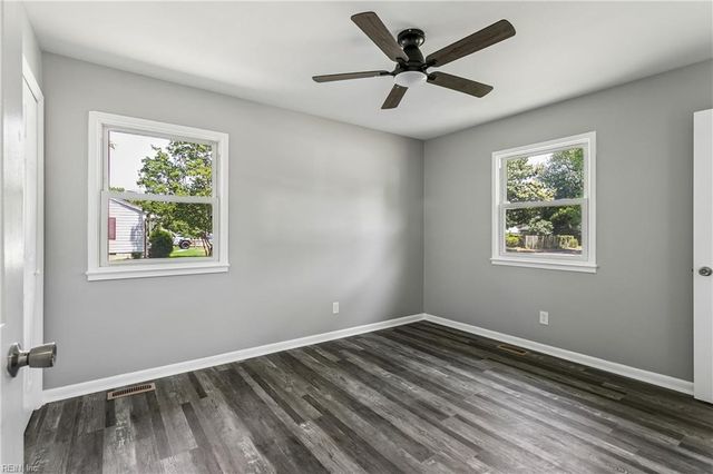 263 Exeter RD, Newport News, VA 23602