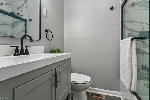 263 Exeter RD, Newport News, VA 23602