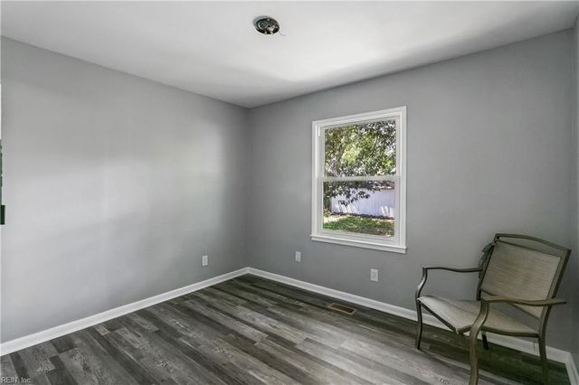 263 Exeter RD, Newport News, VA 23602