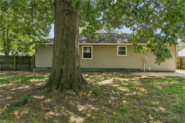 263 Exeter RD, Newport News, VA 23602