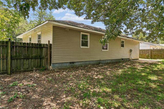 263 Exeter RD, Newport News, VA 23602