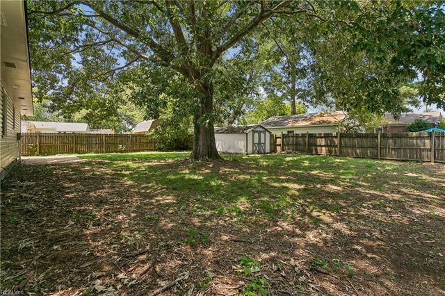 263 Exeter RD, Newport News, VA 23602