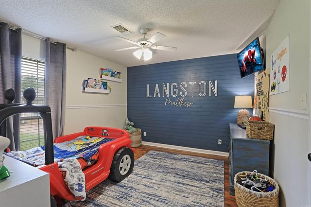 329 Regal Oaks, White Hall, AR 71602