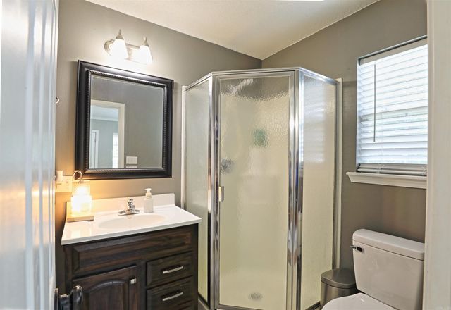 329 Regal Oaks, White Hall, AR 71602