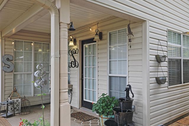 329 Regal Oaks, White Hall, AR 71602