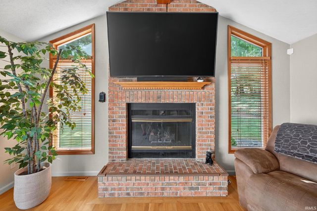 21380 Kroft Drive, South Bend, IN 46628