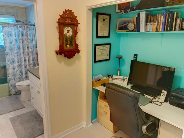 323 DOLPHIN PARKWAY, Punta Gorda, FL 33950