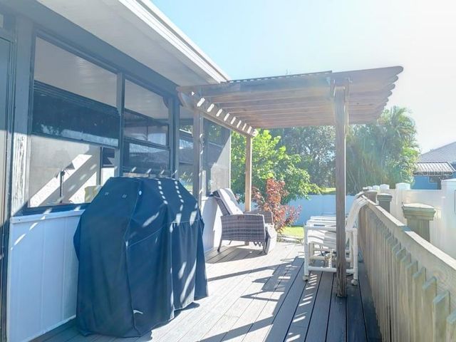 323 DOLPHIN PARKWAY, Punta Gorda, FL 33950