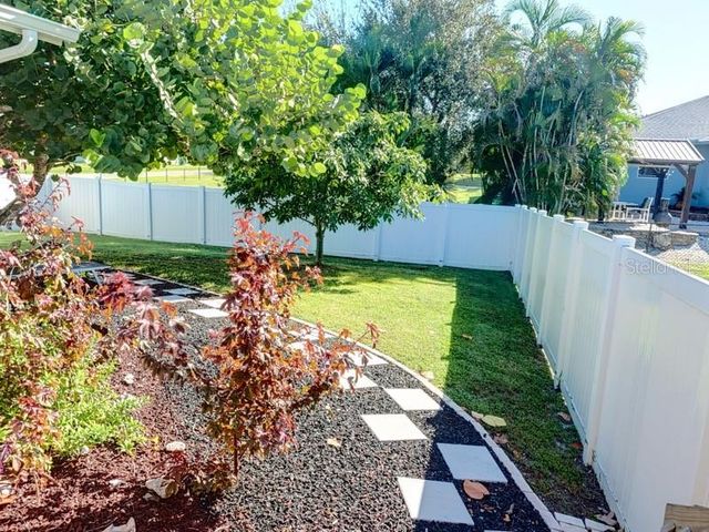 323 DOLPHIN PARKWAY, Punta Gorda, FL 33950