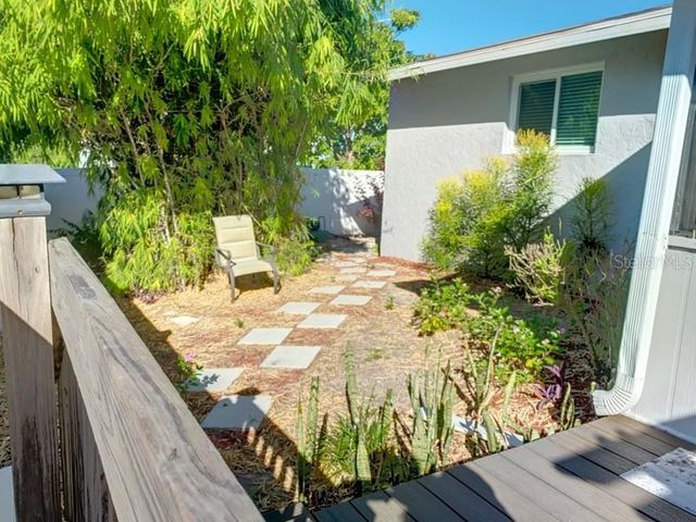 323 DOLPHIN PARKWAY, Punta Gorda, FL 33950