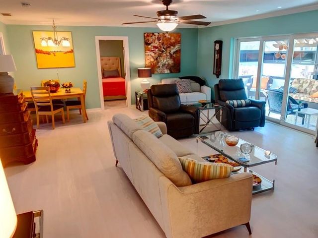 323 DOLPHIN PARKWAY, Punta Gorda, FL 33950